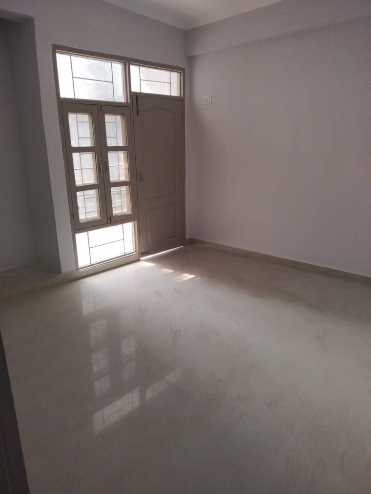Room, goel-heights 3 Bedroom 1400 Sq.Ft. Apartment In Faizabad Road Lucknow 9348027