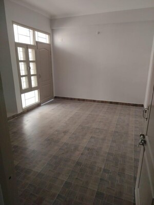 3 BHK Apartment For Rent in Goel Heights, Faizabad Road