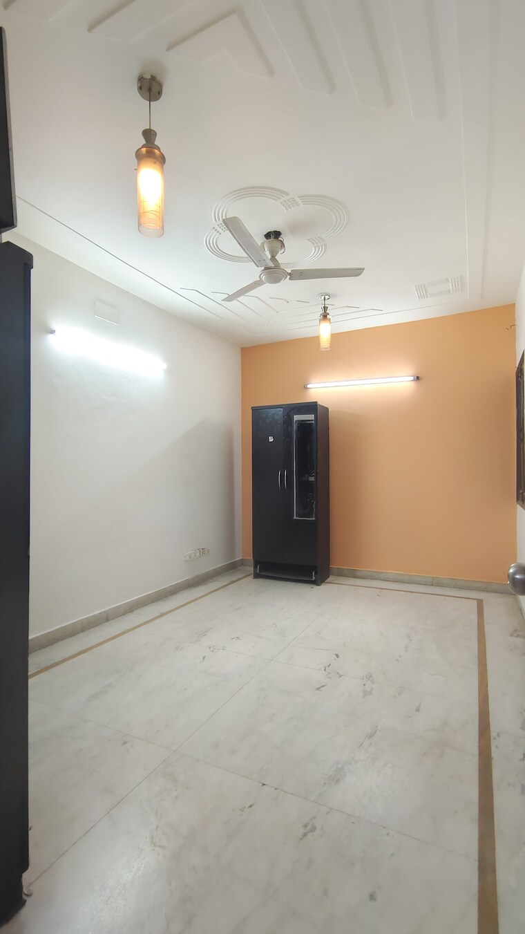 Room, palm-residency-chhatarpur 2 Bedroom 1350 Sq.Ft. Builder Floor In Chattarpur Delhi 9348013