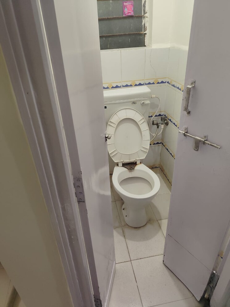 Bathroom, amba-nagari 1 Bedroom 600 Sq.Ft. Apartment In Dhanori Pune 9348037