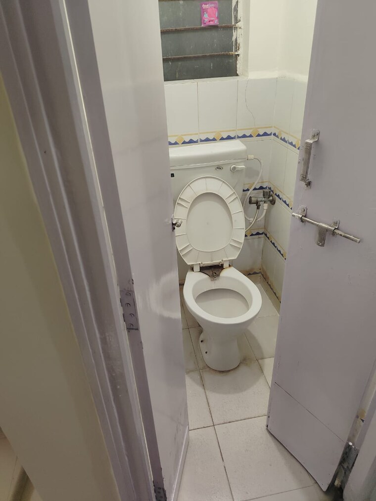 Bathroom, amba-nagari 1 Bedroom 600 Sq.Ft. Apartment In Dhanori Pune 9348037