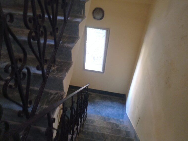 undefined, em bypass 6 Bedroom 6500 Sq.Ft. Independent House In Em Bypass Kolkata 9348029