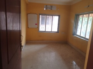 Room in 6 BHK Independent House at Em Bypass – for Sale