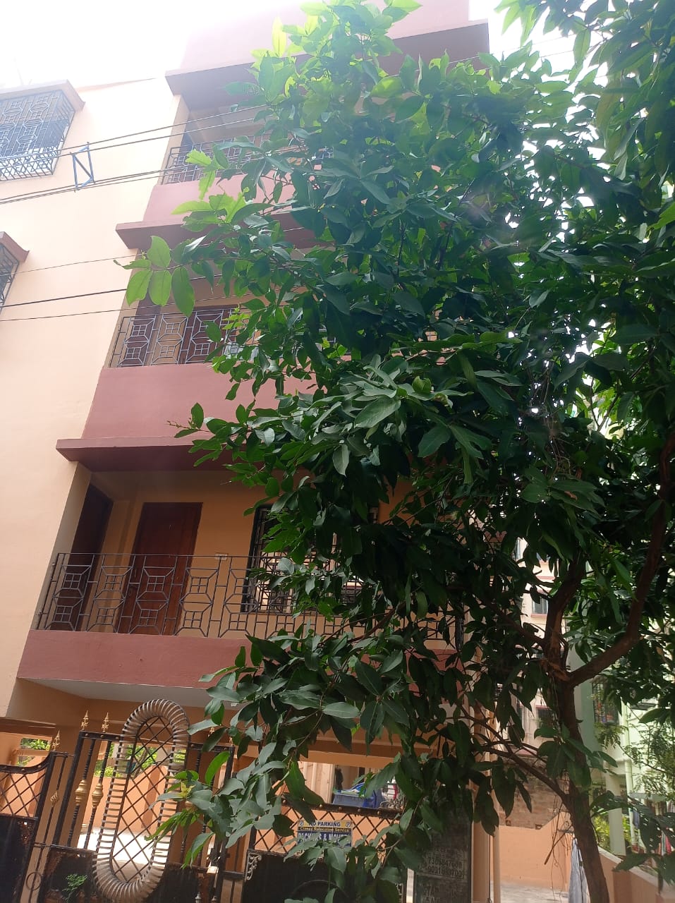 6 BHK Independent House For Sale in EM Bypass