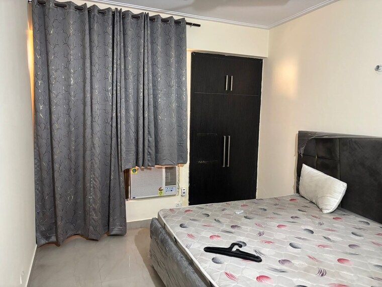 Bedroom, supertech-34-pavilion 3.5 Bedroom 1750 Sq.Ft. Apartment In Sector 34 Noida 9348045