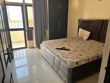 Bedroom in 3.5 BHK Apartment at Supertech 34 Pavilion, Sector 34 – for Rent