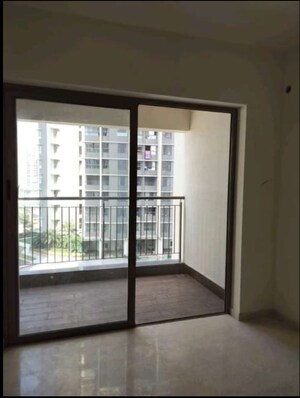 2 BHK Apartment For Rent in Kalpataru Paramount, Kapur Bawdi