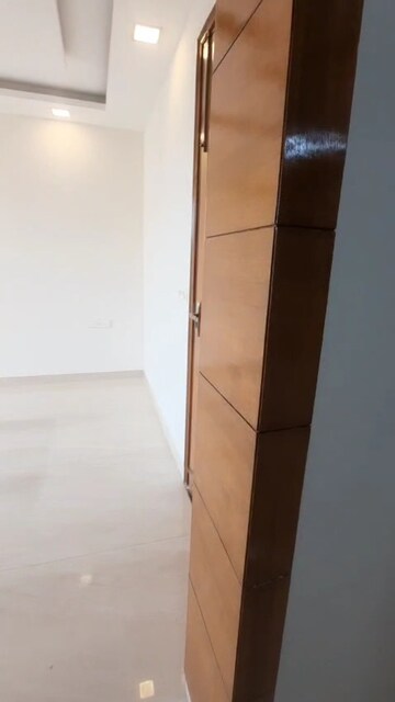 Furnished Amenities in 3 BHK Builder Floor at BP Homes, Sector 85 – for Rent