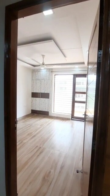 Bathroom in 3 BHK Builder Floor at BP Homes, Sector 85 – for Rent