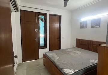Bedroom in 1 BHK Builder Floor at Paryavaran Complex – for Rent