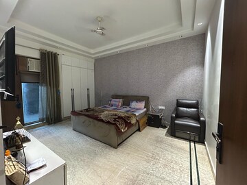 Living Room in 3 BHK Independent House at RWA Apartments Sector 50, Sector 50 – for Rent