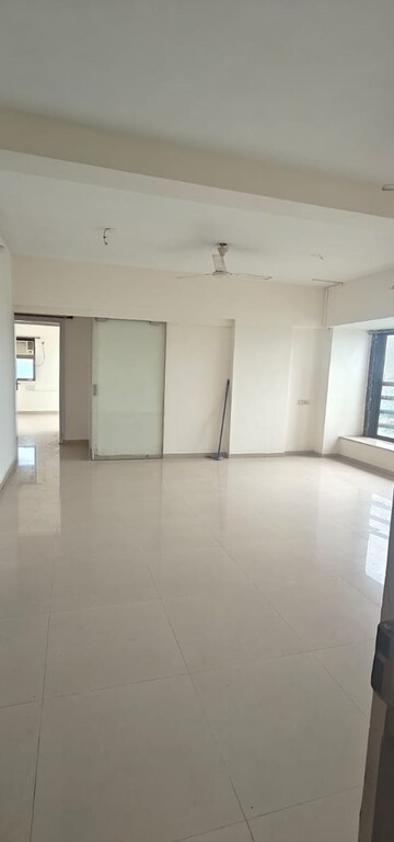 Living Room in 3 BHK Apartment at Chembur – for Rent