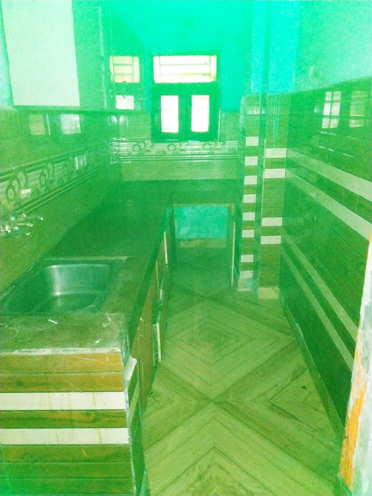 Swimming Pool, palam colony 3 Bedroom 900 Sq.Ft. Builder Floor In Palam Colony Delhi 9348050