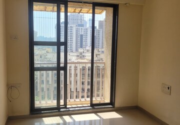 Room in 1 BHK Apartment at Coral Reasidency, Pratha Pushp Society – for Rent