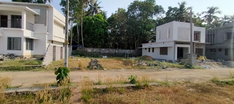undefined, mundoor  2287 Sq.Ft. Plot In Mundoor Thrissur 9348054