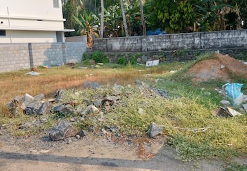 Plot For Sale in Mundoor