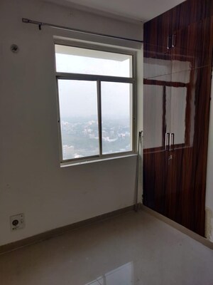 Room in 3 BHK Apartment at Paarth Aadyant, Gomti Nagar – for Rent
