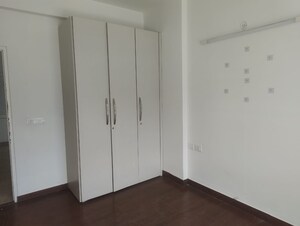 Room in 3 BHK Apartment at Mapsko Mount Ville, Sector 79 – for Rent