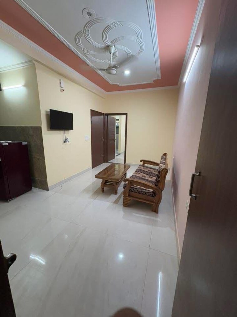 Living Room, sector 55 3 Bedroom 200 Sq.Yd. Builder Floor In Sector 55 Gurgaon 9348108