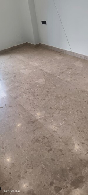 Parking in 3 BHK Builder Floor at Ansal Sushant Lok I, Sector 43 – for Rent