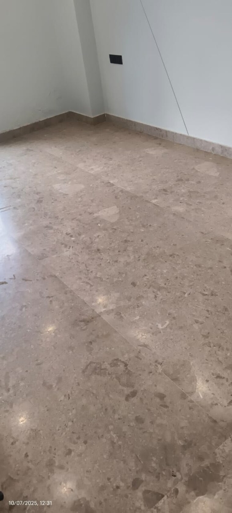  Parking, ansal-sushant-lok-i 3 Bedroom 215 Sq.Yd. Builder Floor In Sector 43 Gurgaon 9348166