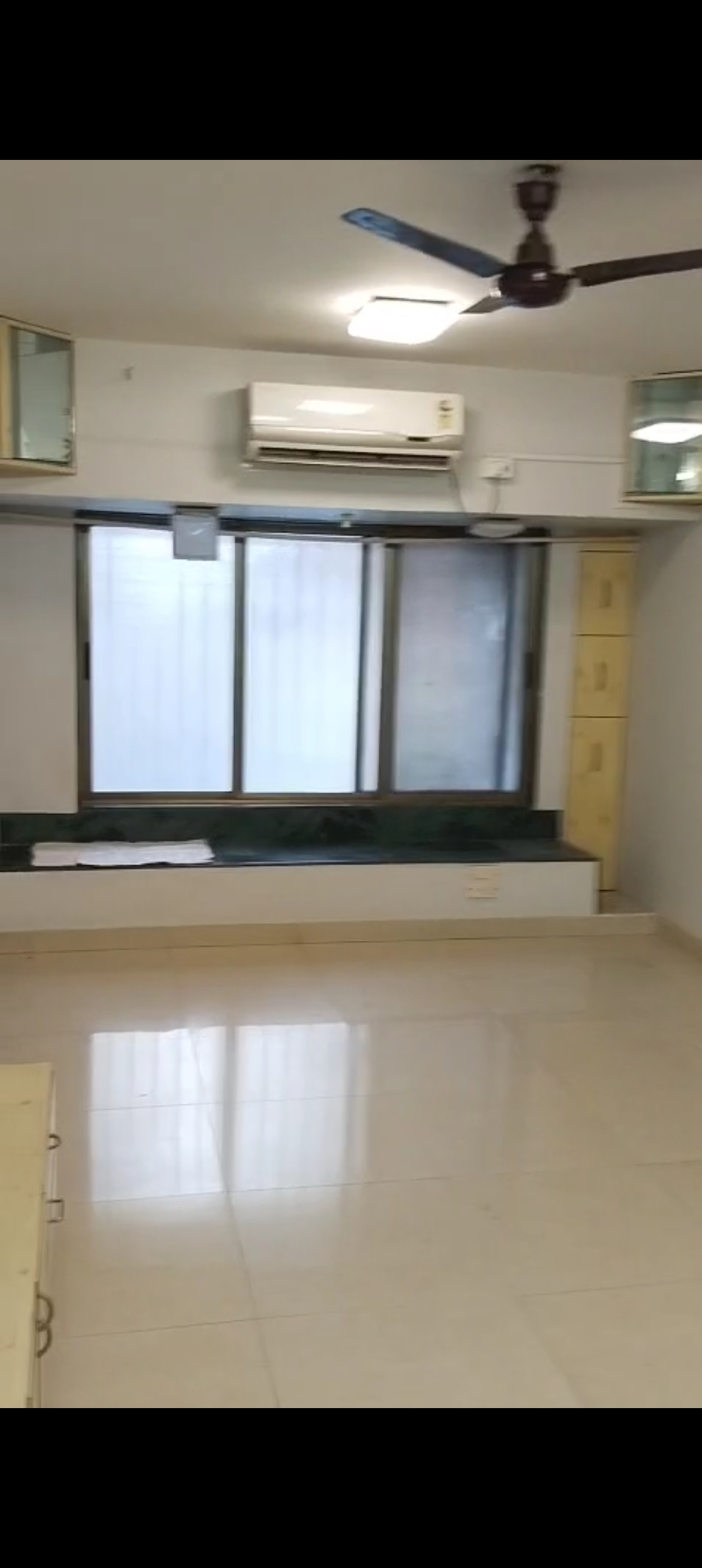 2 BHK Apartment For Rent in Ackruti Niharika