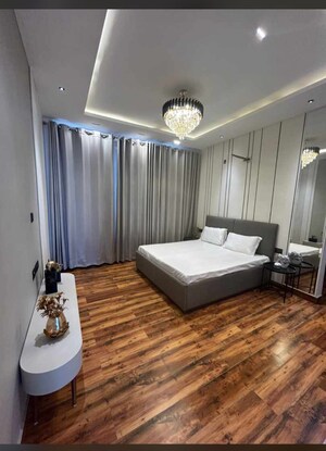 Room in 3 BHK Builder Floor at Vip Road – for Sale