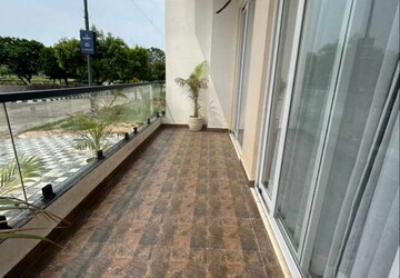 Balcony in 3 BHK Builder Floor at Vip Road – for Sale