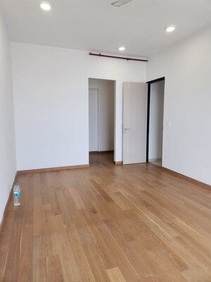 Room in 3 BHK Apartment at Adani Ten BKC, Bandra East – for Rent