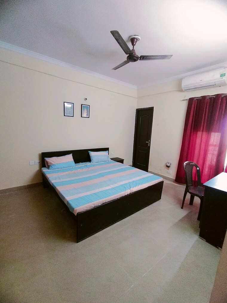 Bedroom, sector 75 Pg For Boys & Girls In Sector 75 9348186