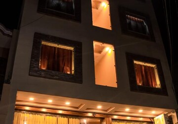 Living Room in 4 BHK Apartment at Signature Global Twin Tower DXP, Sector 84 – for Sale