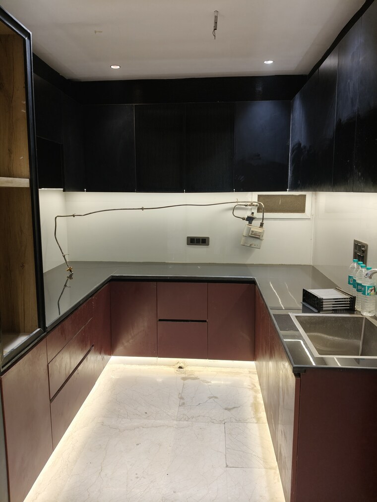 Kitchen, jeewan nagar 3 Bedroom 900 Sq.Ft. Builder Floor In Jeewan Nagar Delhi 9348200