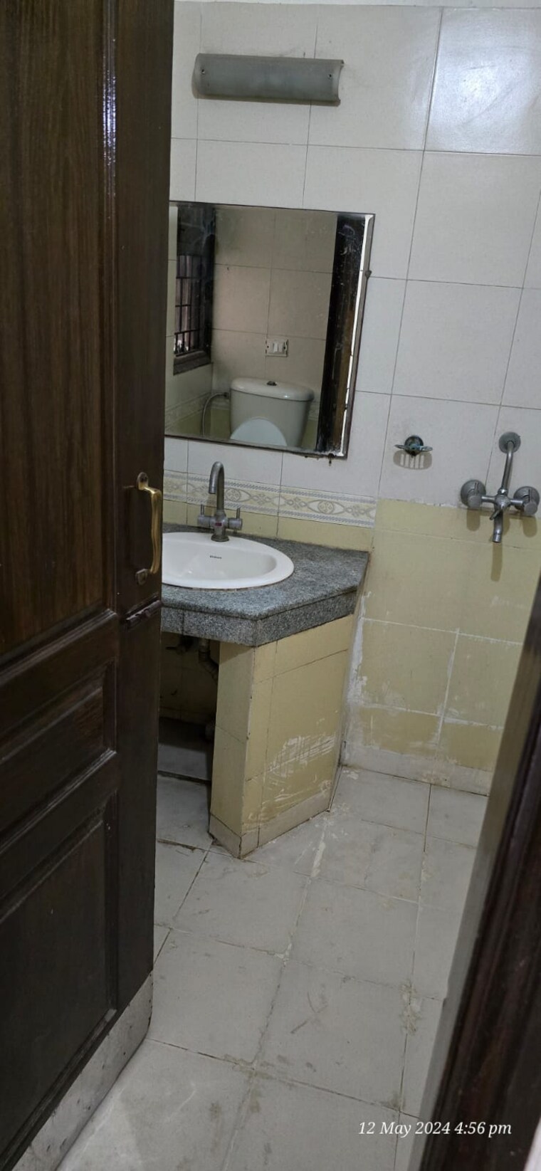 Bathroom, sector 40 1 Bedroom 200 Sq.Yd. Builder Floor In Sector 40 Gurgaon 9348189