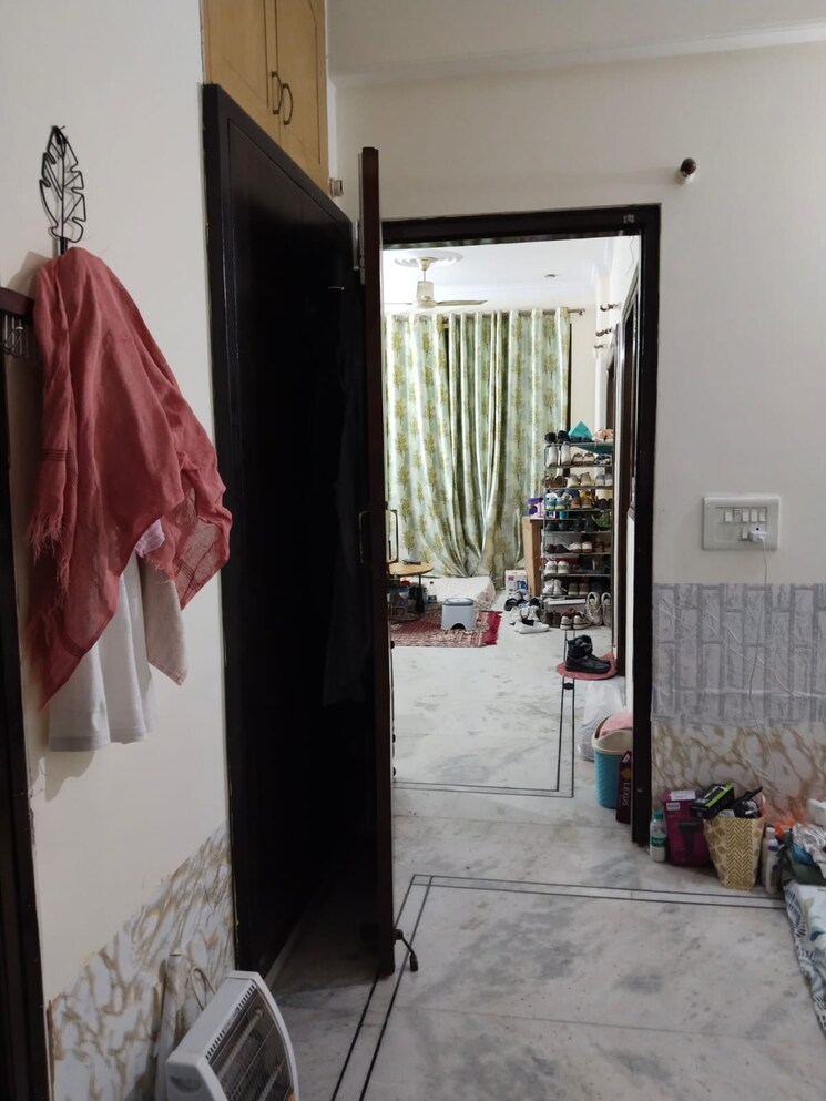 Bedroom, sector 40 1 Bedroom 200 Sq.Yd. Builder Floor In Sector 40 Gurgaon 9348189