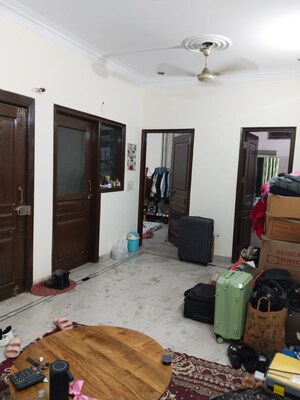 Living Room in 1 BHK Builder Floor at Sector 40 – for Rent