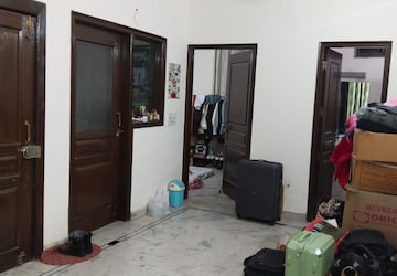 Living Room in 1 BHK Builder Floor at Sector 40 – for Rent