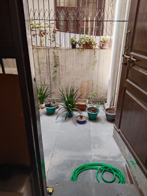 Balcony in 1 BHK Builder Floor at Sector 40 – for Rent