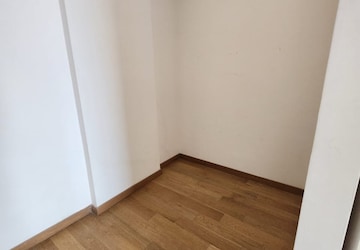Room in 3 BHK Apartment at Adani Ten BKC, Bandra East – for Rent