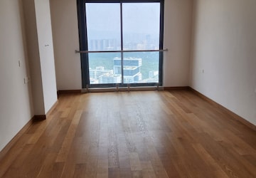 Room in 3 BHK Apartment at Adani Ten BKC, Bandra East – for Rent