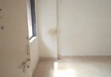 Room in 2 BHK Apartment at Dadar West – for Rent