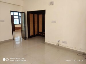Room in 3 BHK Apartment at HBH Galaxy Apartments, Sector 43 – for Rent