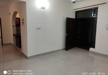 Room in 3 BHK Apartment at HBH Galaxy Apartments, Sector 43 – for Rent
