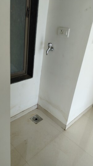 Room in 2 BHK Apartment at Runwal My City Phase II Cluster 05, Dombivli East – for Rent