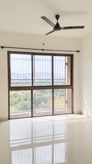 Room in 2 BHK Apartment at Runwal My City Phase II Cluster 05, Dombivli East – for Rent