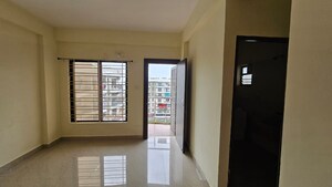 Room in 3 BHK Apartment at Salaiya – for Sale