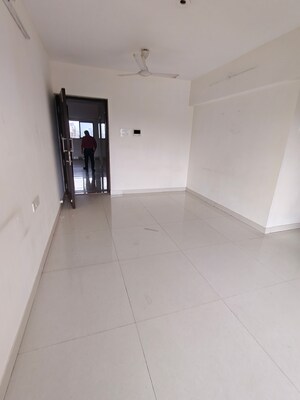 Room in 2 BHK Apartment at Acme Oasis, Kandivali East – for Sale