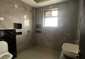 Living Room in 4 BHK Builder Floor at Green Fields Colony – for Rent