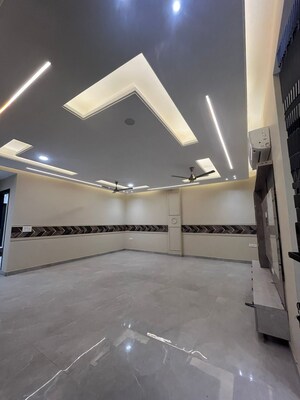 Furnished Amenities in 4 BHK Builder Floor at Green Fields Colony – for Rent