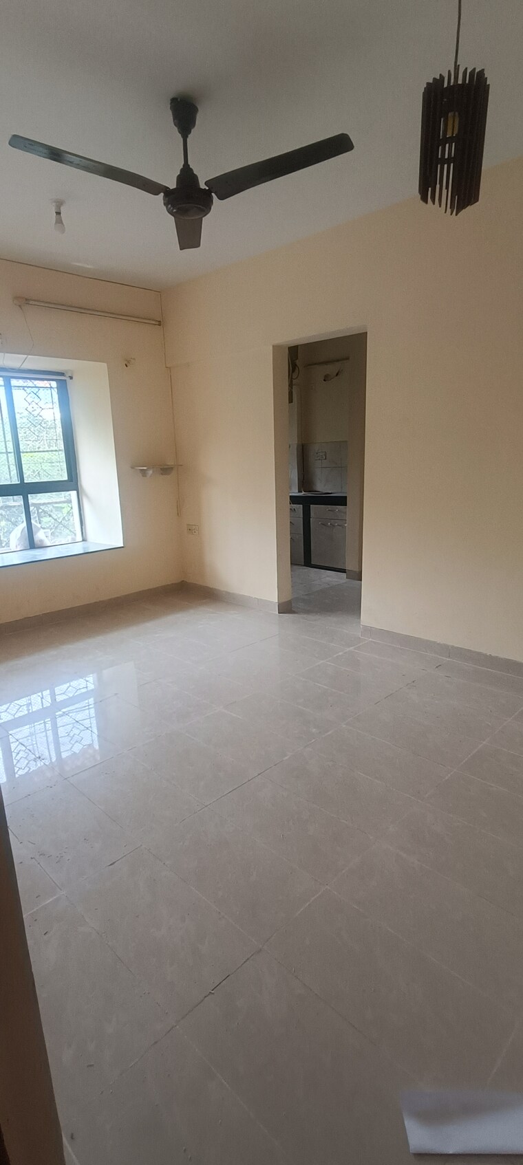 Room, green-hills 1 Bedroom 525 Sq.Ft. Apartment In Kandivali East Mumbai 9348260