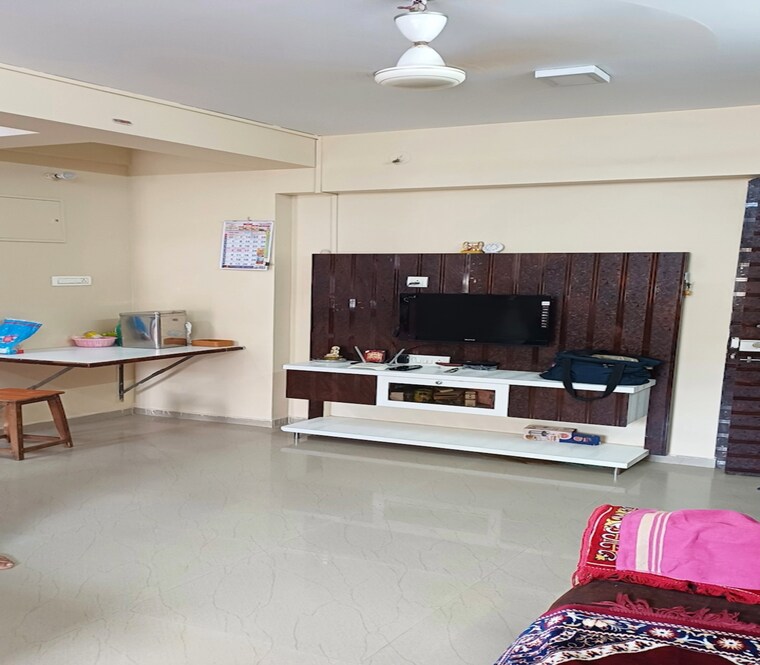 Living Room, lalbaug 2 Bedroom 600 Sq.Ft. Apartment In Lalbaug Mumbai 9348258